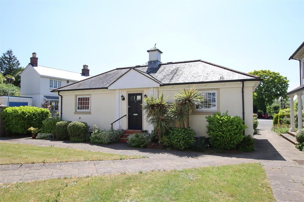 Mill Road, Countess Wear, Exeter 2 bed detached bungalow for sale £