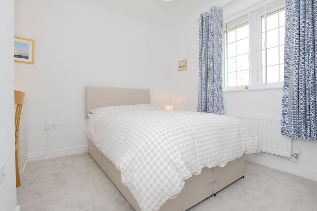 Highfield - Bedroom.JPG
