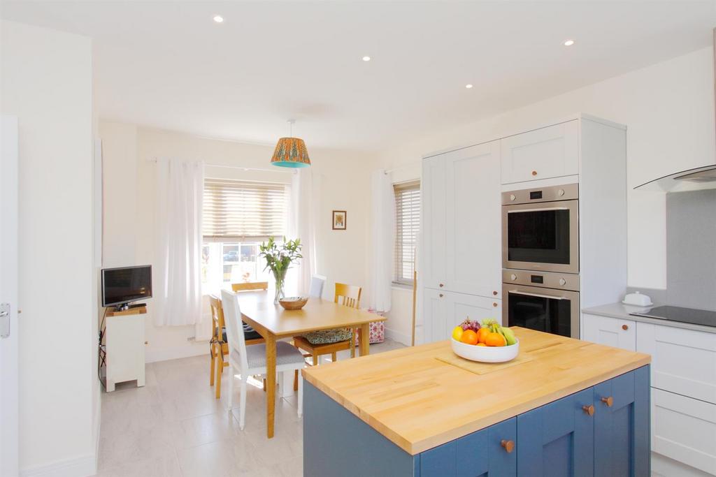 Highfield - Kitchen/Breakfast room.JPG