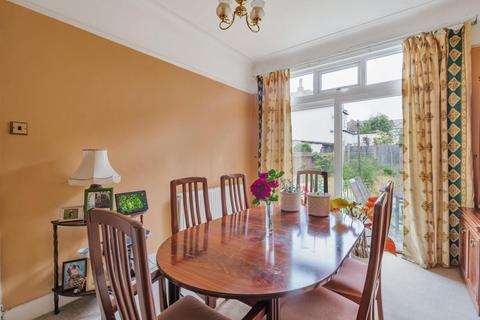 7 Penberth Road, London, SE6 1ET