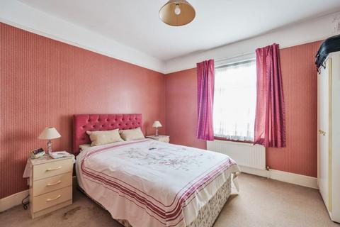 7 Penberth Road, London, SE6 1ET
