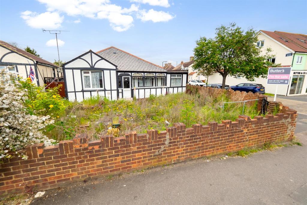 Oldfields Road, Sutton 3 bed detached bungalow for sale £425,000
