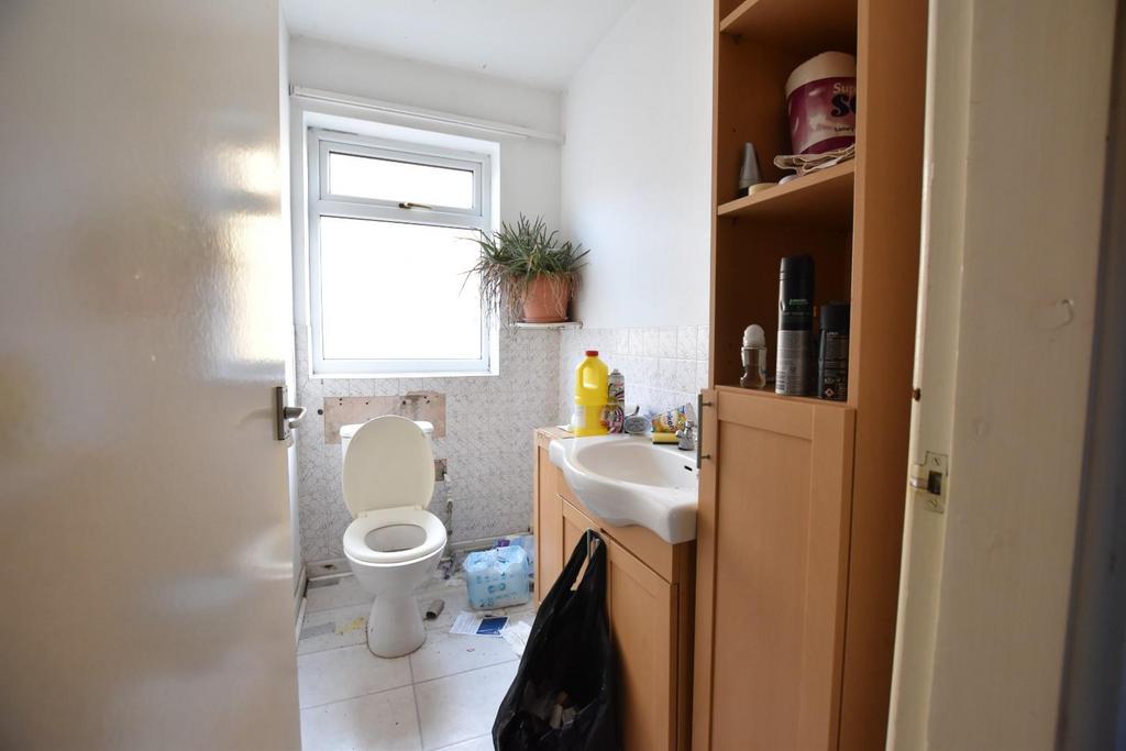 Ground Floor wc