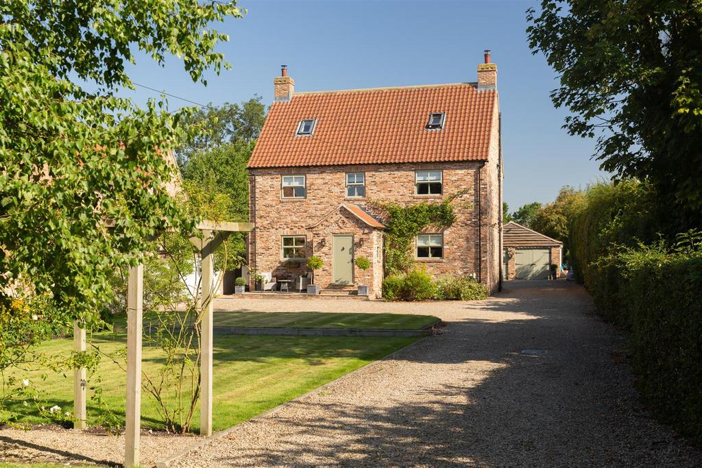 Lower Dunsforth, Boroughbridge, York 5 bed detached house £950,000