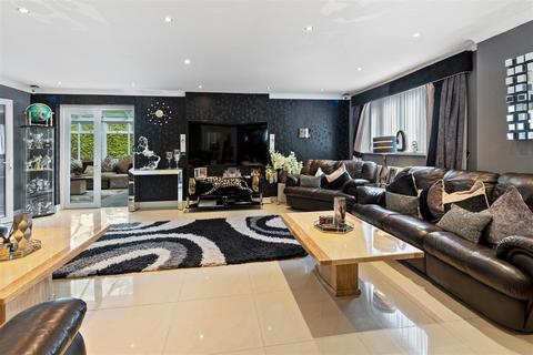 6 bedroom detached house for sale, Beech Court, Darras Hall, Newcastle Upon Tyne, Northumberland