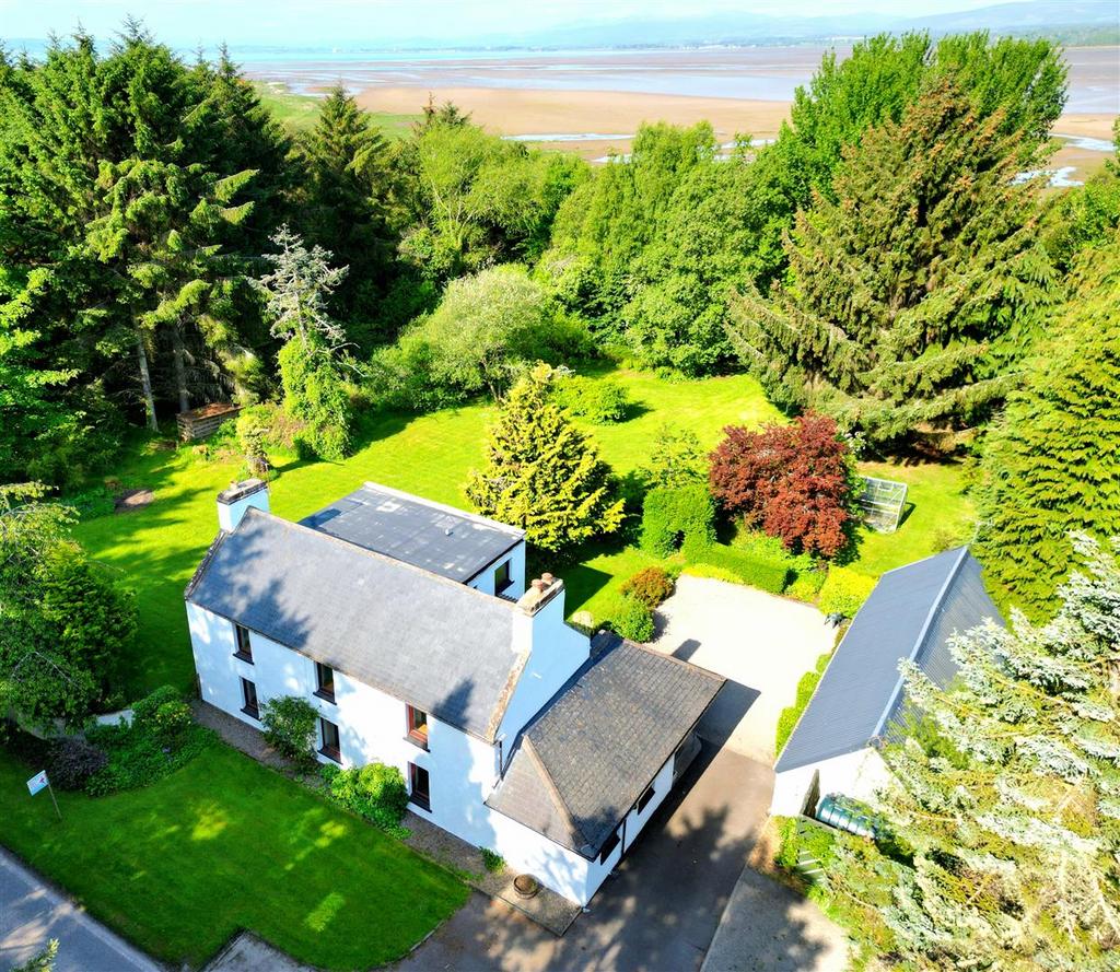 Lower Pitcalnie, Nigg, Tain 8 bed detached house for sale £460,000