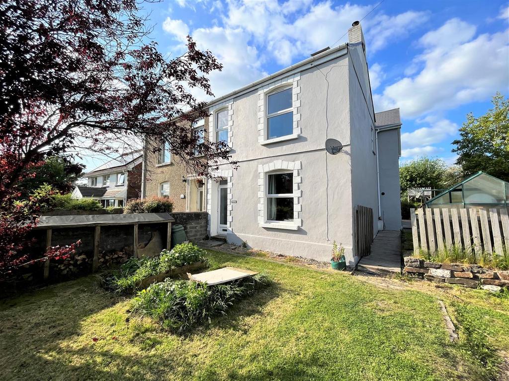 Mynydd Bach Y Glo, Waunarlwydd, Swansea 3 bed semidetached house for