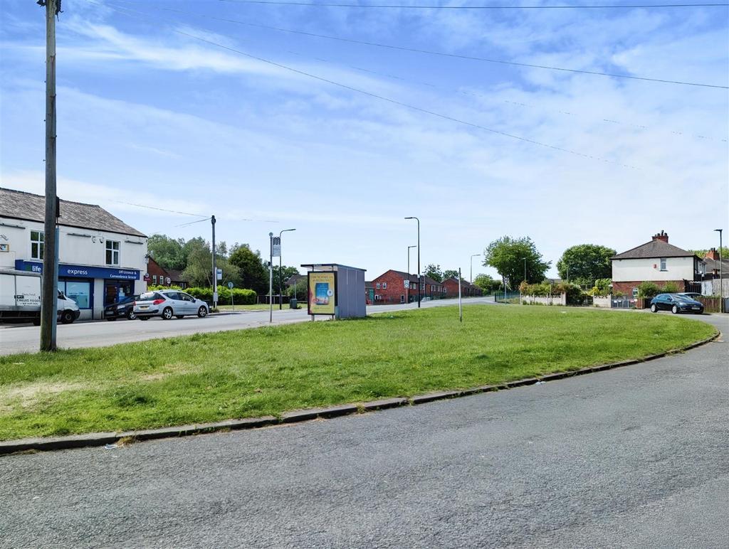 Ince Green Lane, Ince, Wigan 3 bed end of terrace house for sale £130,000