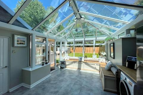 43 Amiens Close, Darlington, DL3 0UL