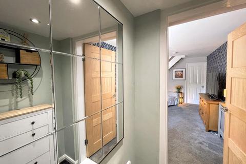 43 Amiens Close, Darlington, DL3 0UL