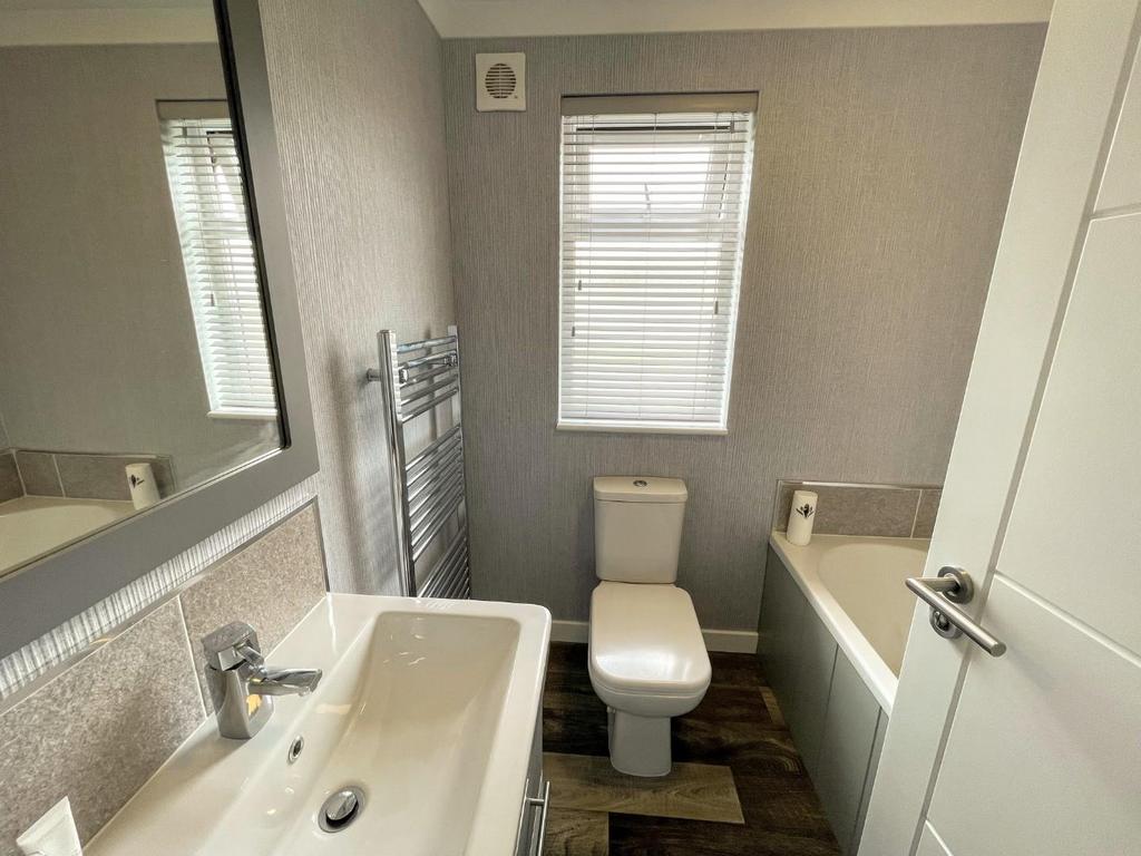 Bathroom/w.c.