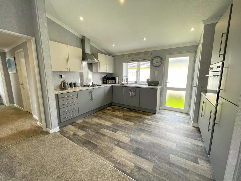 Kitchen/dining area