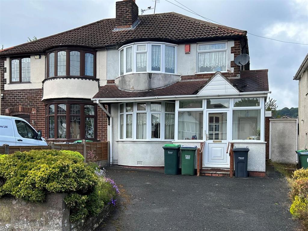 Throne Crescent, Rowley Regis 3 bed semidetached house for sale £210,000