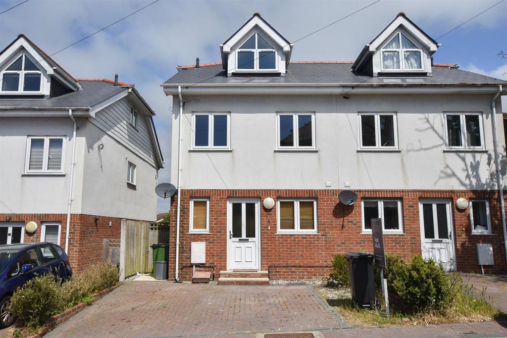 Fairlight Road, Hastings 4 bed semidetached house for sale £310,000