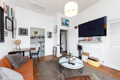 1 bedroom flat for sale, Millennium Place, London