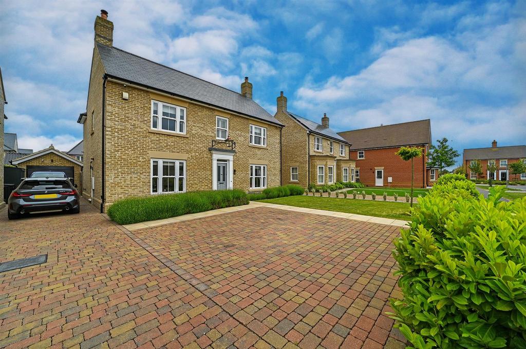 Chester Grove, Summers Park, Lawford 4 bed detached house £650,000