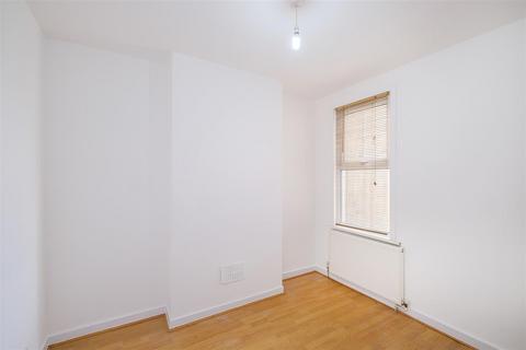 49 Edward Road, London, E17 6PB