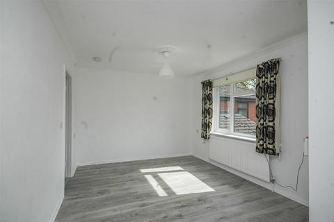 2 bedroom apartment for sale - Sandal Hall Mews, Wakefield WF2