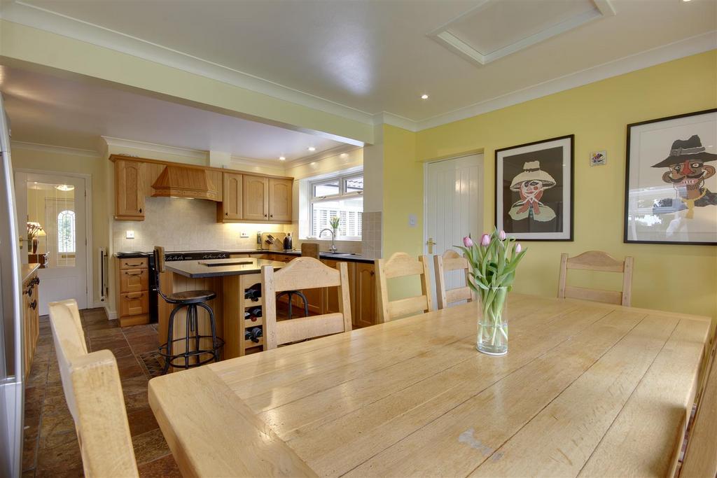Dining Kitchen
