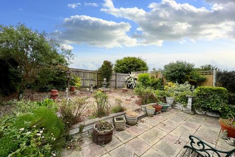 41 Coniston Road, Folkestone, CT19 5JQ