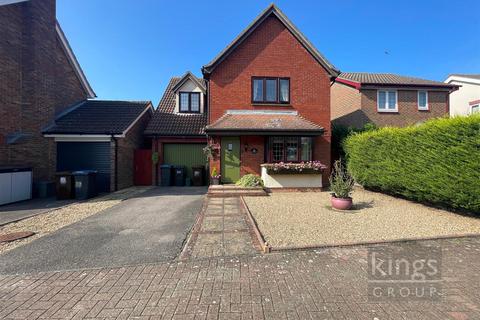 76 Pilkingtons, Church Langley, Harlow, CM17 9DR