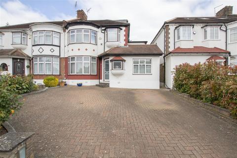 31 Minchenden Crescent, London, N14 7EJ