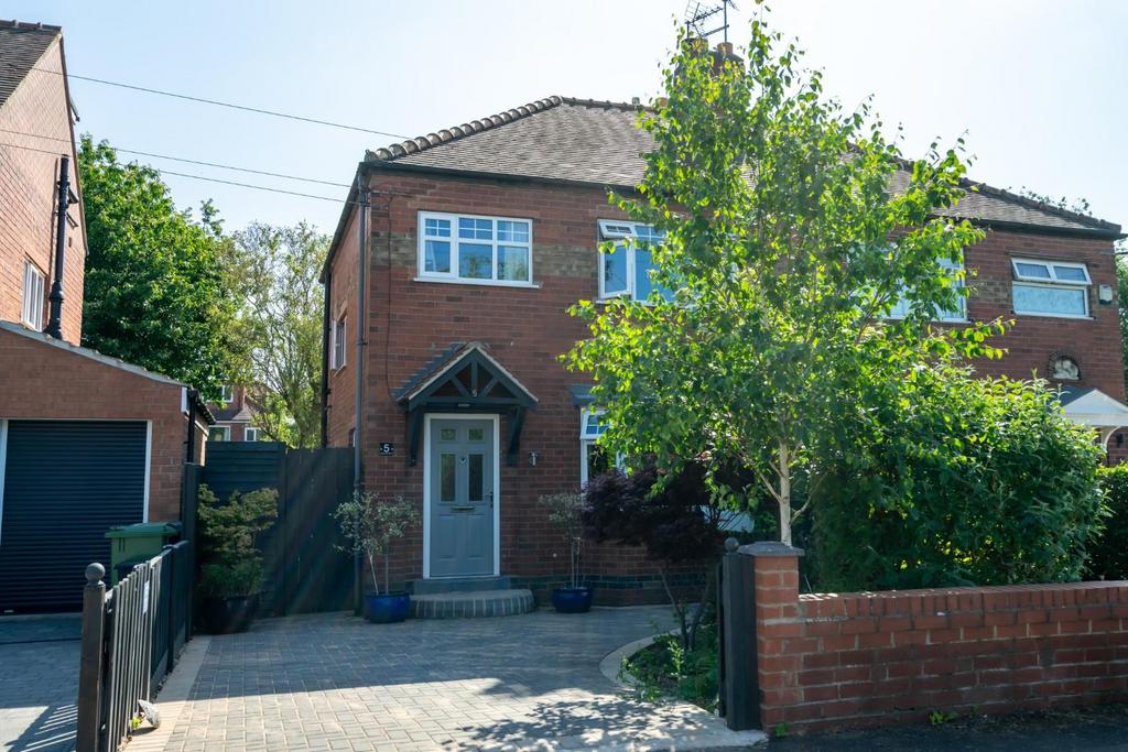 Cornwall Drive, Fulford, York 3 bed semidetached house for sale £400,000