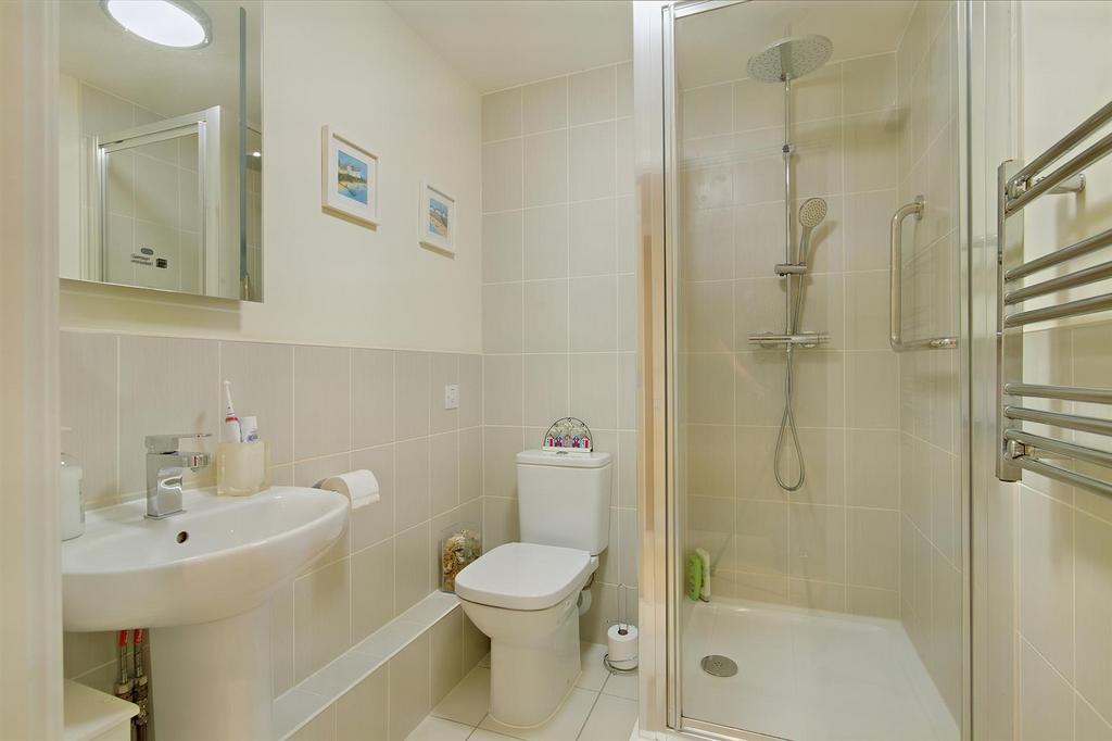 Shower room: