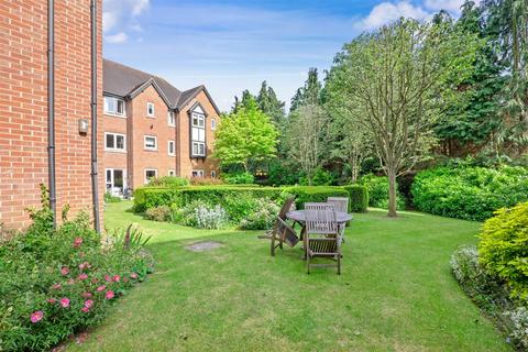 1 bedroom apartment for sale, Swan Court, Banbury Road, Stratford-Upon-Avon