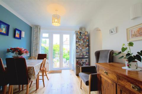 3a Arno Vale Road, Woodthorpe, Nottingham, NG5 4JH