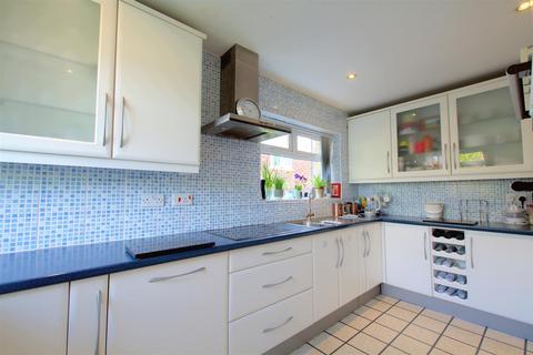 3a Arno Vale Road, Woodthorpe, Nottingham, NG5 4JH