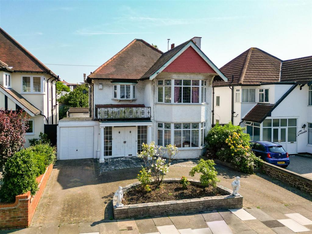 First Avenue, Chalkwell 4 bed detached house for sale £840,000