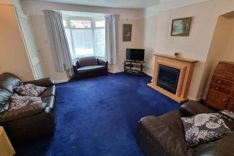 137 Pineapple Road, Birmingham, B30 2TA
