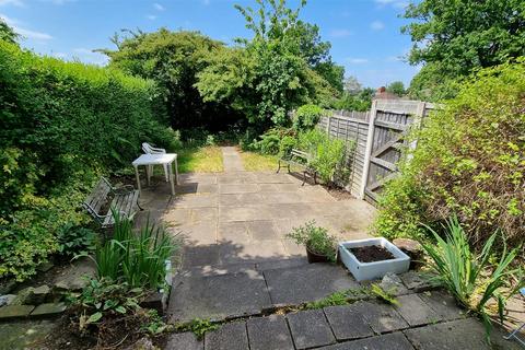 137 Pineapple Road, Birmingham, B30 2TA
