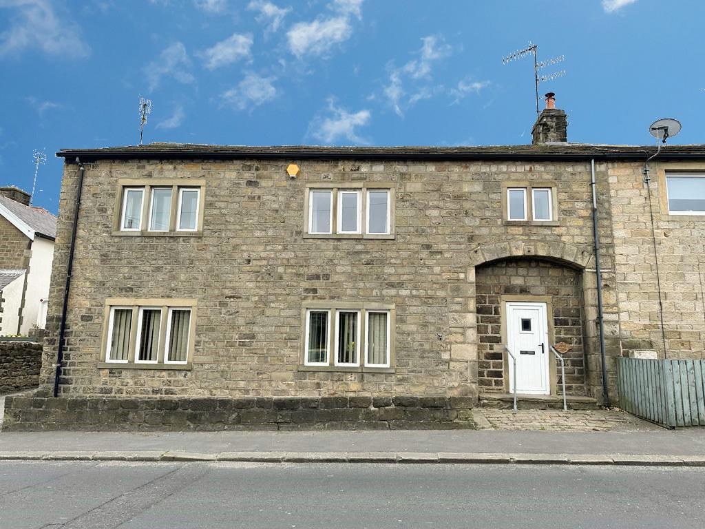 Keighley Road, Cowling 4 bed barn conversion for sale £300,000