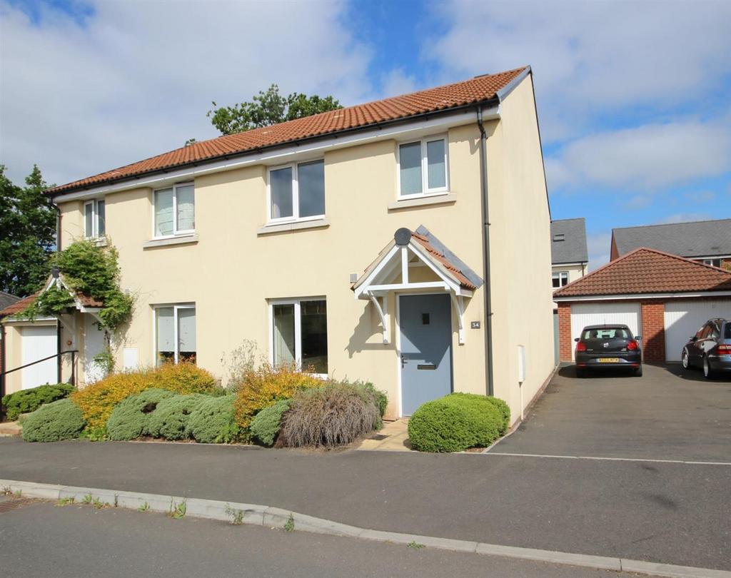 Shareford Way, Cranbrook, Exeter 3 bed semidetached house £1,250 pcm