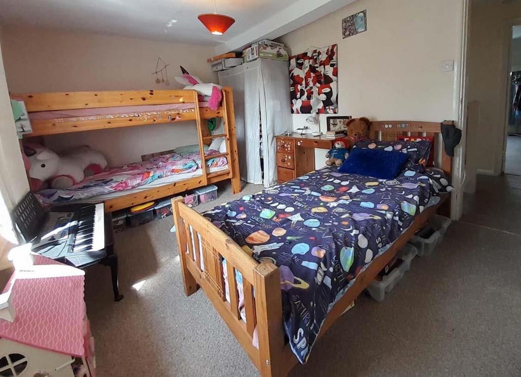 Kids room copy.jpg
