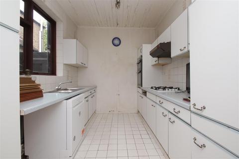 505 Green Lanes, London, N13 4BS
