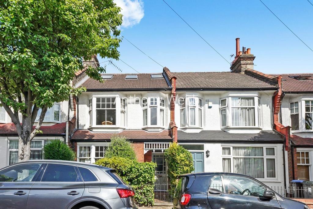 Arnold Gardens, Palmers Green, London N13 4 bed terraced house for sale