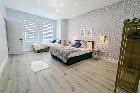13 Anerley Road, Westcliff-on-sea, SS0 7HJ