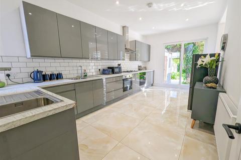 13 Anerley Road, Westcliff-on-sea, SS0 7HJ