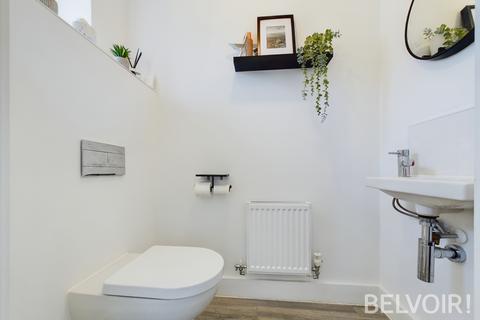 1 Oriel View, Stafford, ST16 1DE