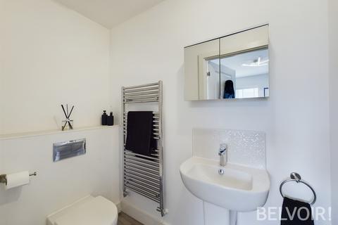 1 Oriel View, Stafford, ST16 1DE