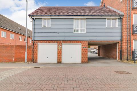 2 bedroom coach house to rent, Jovian Way, Ipswich