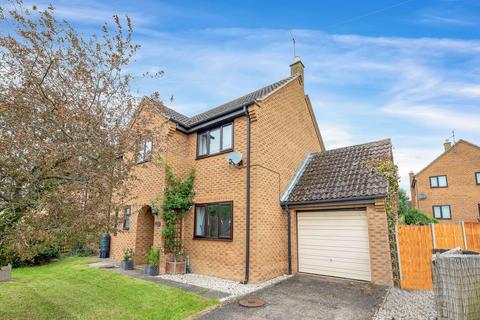4 bedroom detached house to rent - Wood Road, Kings Cliffe, Stamford, PE8