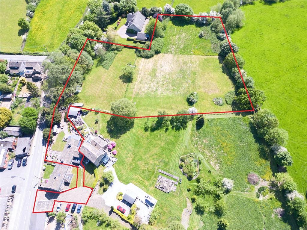 Brook House Lane, Shelley, Huddersfield, West Yorkshire, HD8 4 bed