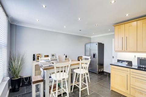 40 Cornworthy, Shoeburyness, Southend-on-sea, SS3 8AN