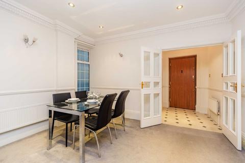 4 bedroom apartment to rent, Strathmore Court, Park Road, St John's Wood, London, NW8