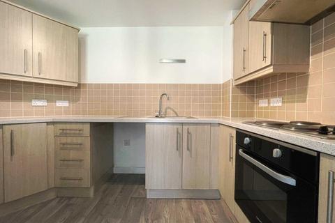 2 bedroom flat for sale - Little Hackets, Havant, Hampshire