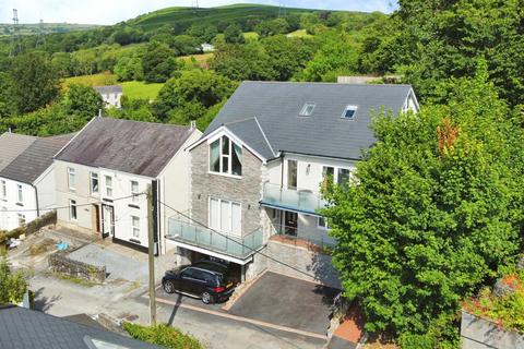 5 bedroom detached house for sale, Goppa Road, Pontarddulais, Swansea, West Glamorgan, SA4 8JW